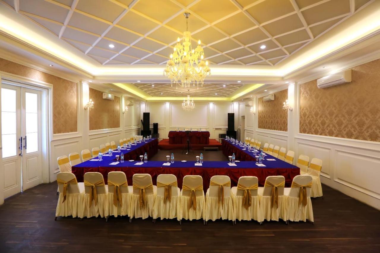 New Surya Hotel Banyuwangi (East Java) Exterior foto