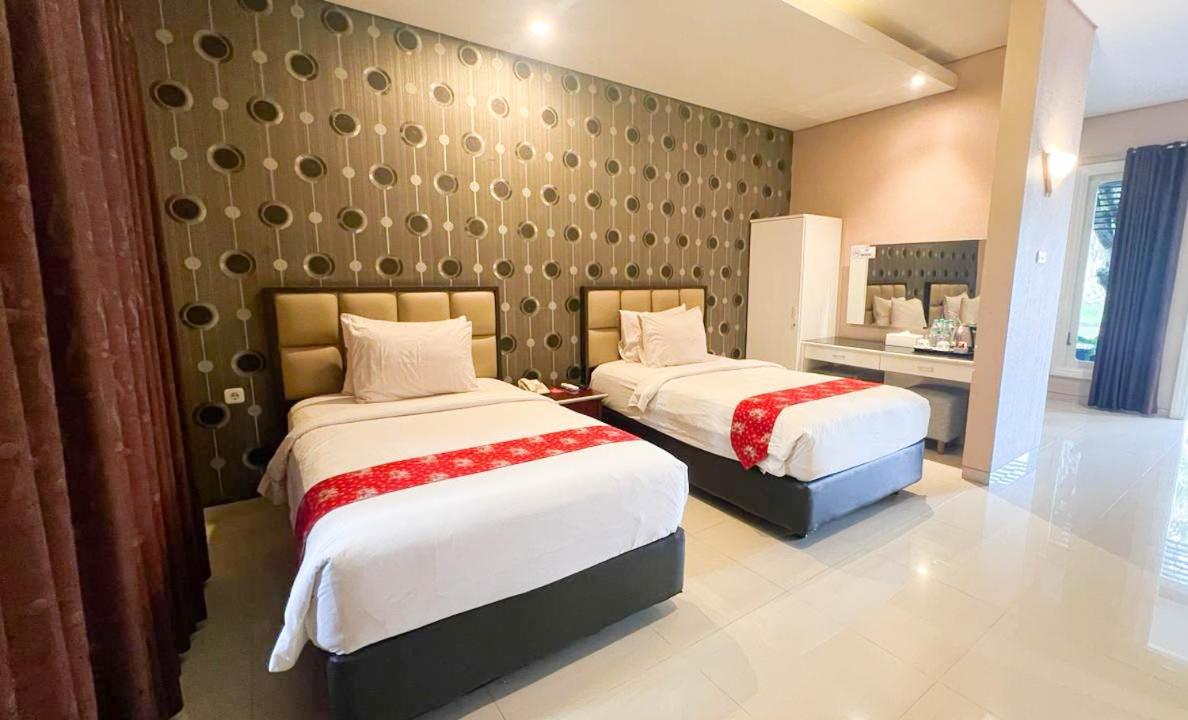 New Surya Hotel Banyuwangi (East Java) Exterior foto