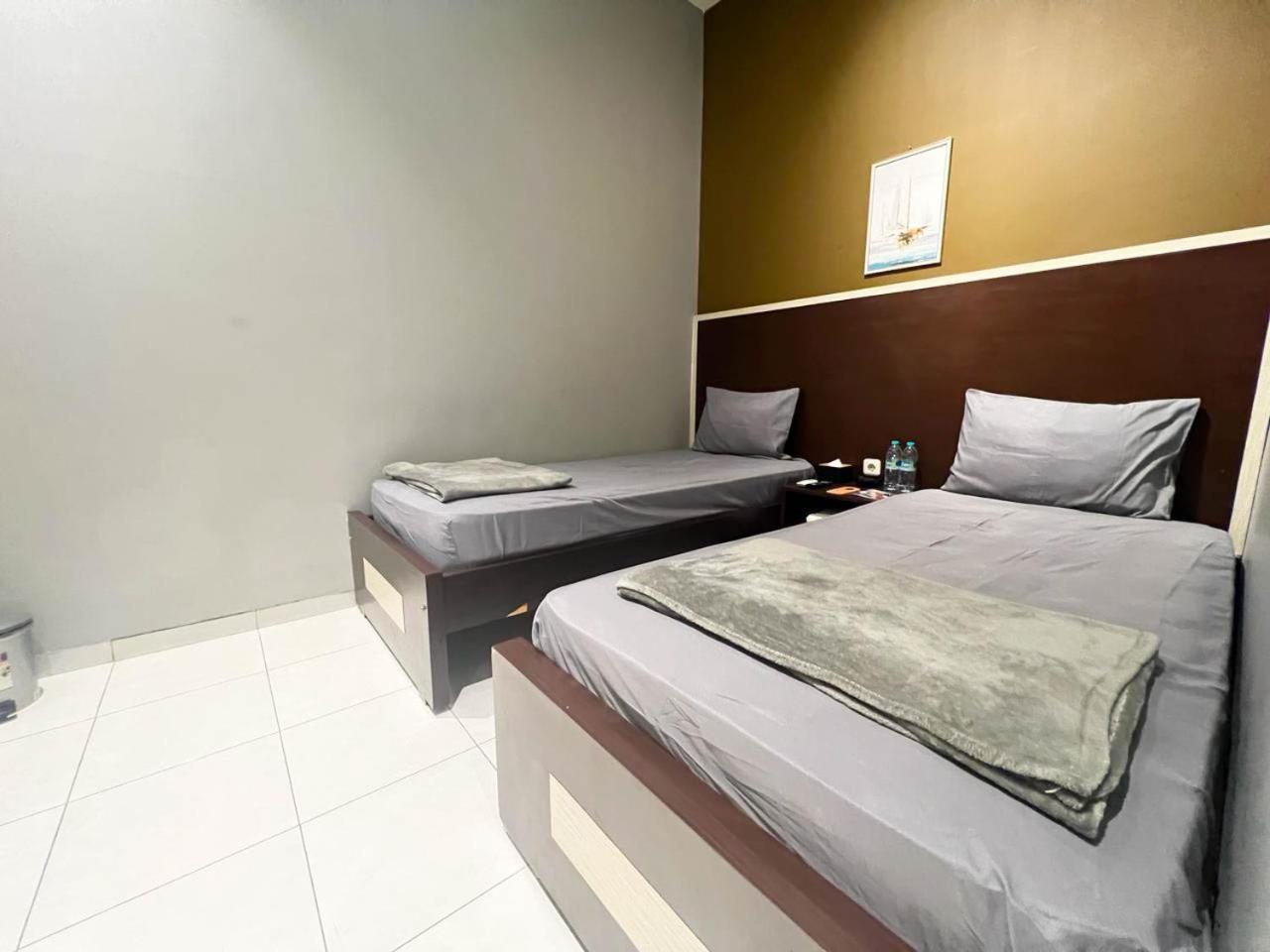 New Surya Hotel Banyuwangi (East Java) Exterior foto