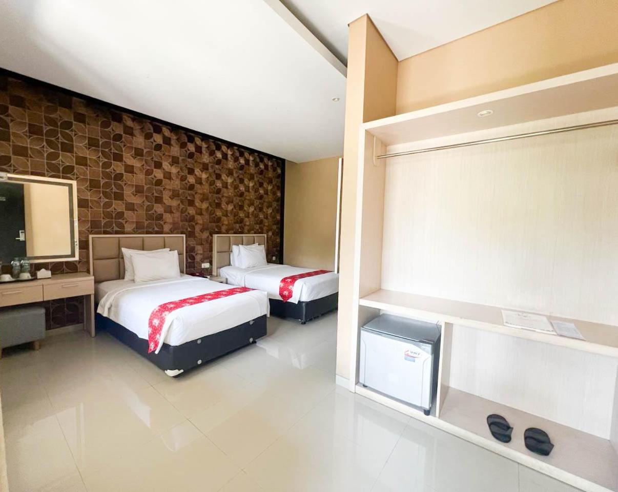New Surya Hotel Banyuwangi (East Java) Exterior foto