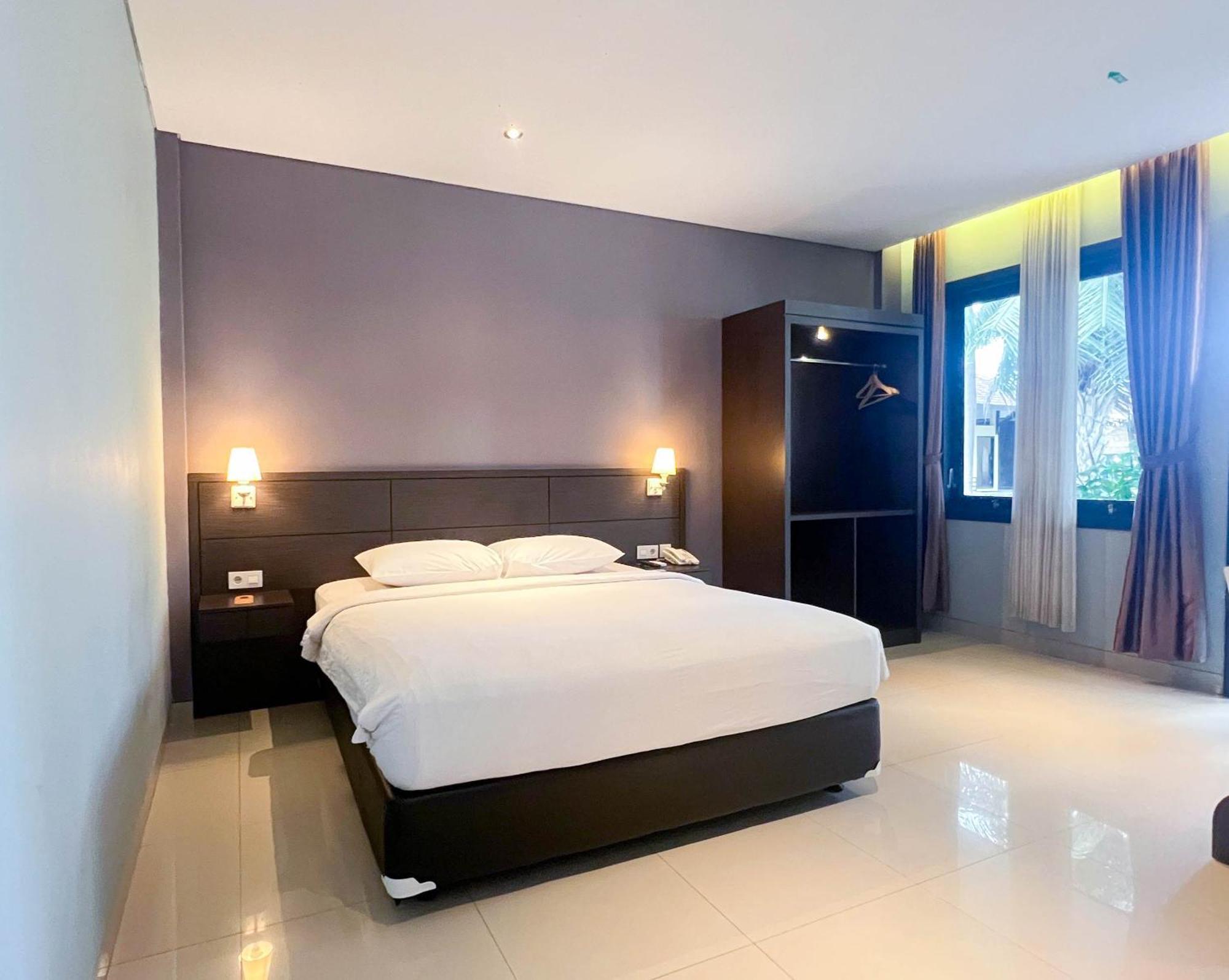 New Surya Hotel Banyuwangi (East Java) Exterior foto
